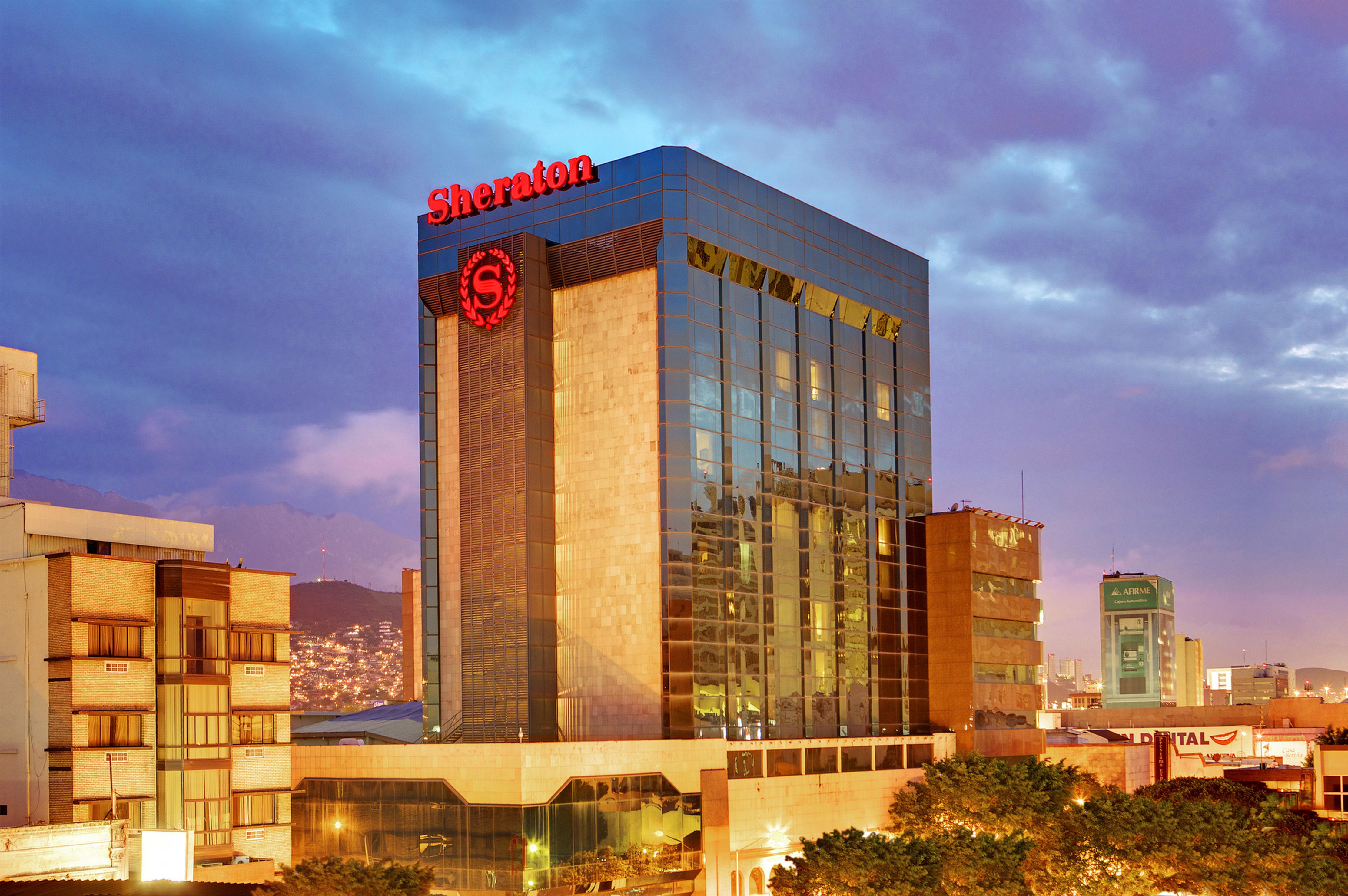 Wyndham Monterrey Ambassador Centro Hotel Kültér fotó