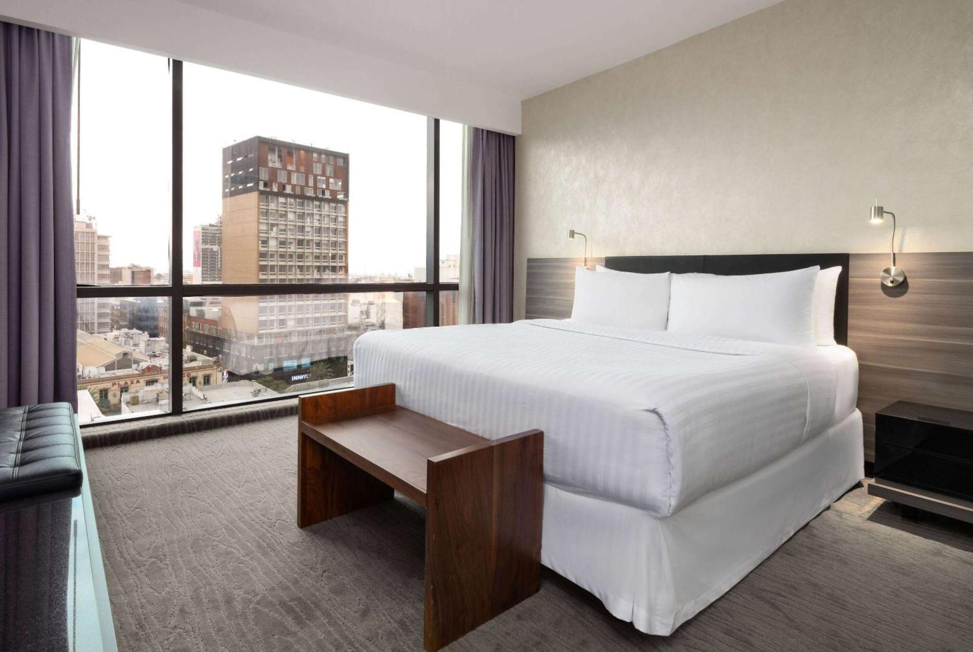 Wyndham Monterrey Ambassador Centro Hotel Kültér fotó