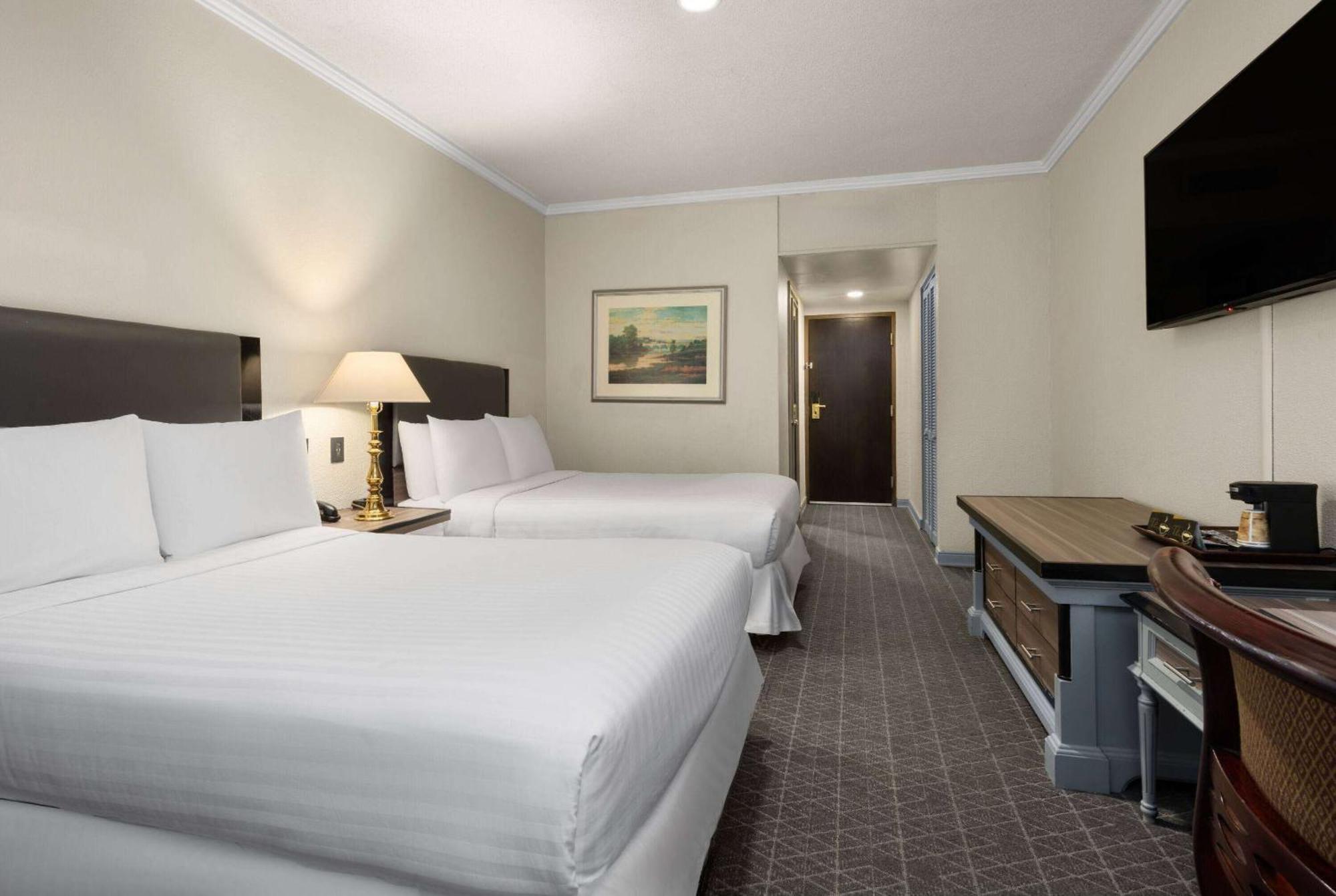 Wyndham Monterrey Ambassador Centro Hotel Kültér fotó